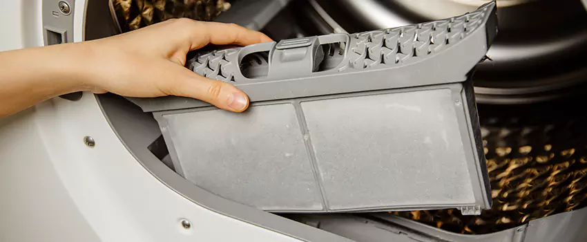 Signs Of A Clogged Dryer Lint Trap in Champlin, Minnesota